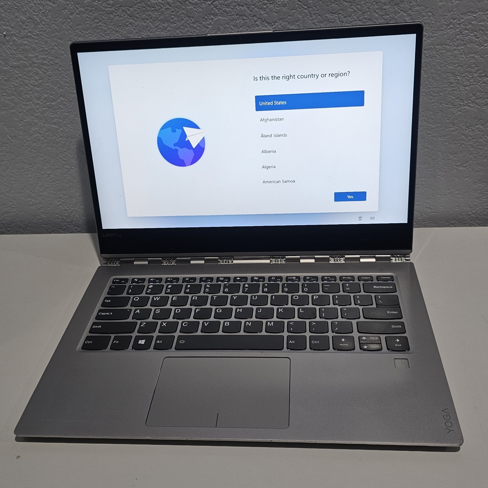 Lenovo Yoga 920-13IKB 2-In-1 Touch Intel i7-8550U 16GB RAM 512GB SSD USB-C