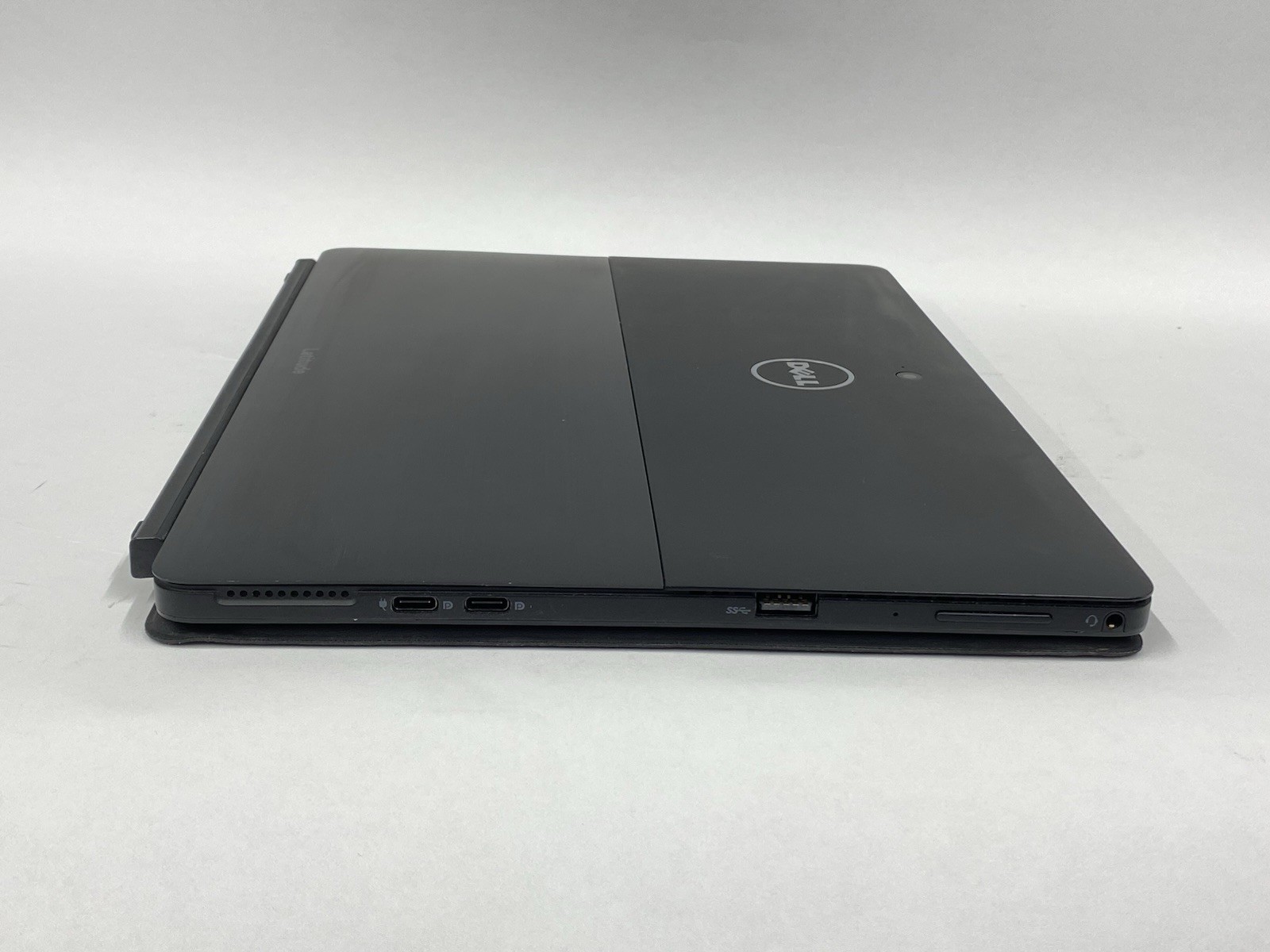 Dell Lat 5285-Grade B – FHD – Touch – i5-7300U – 8GB – 256GB – Win 10 – READ