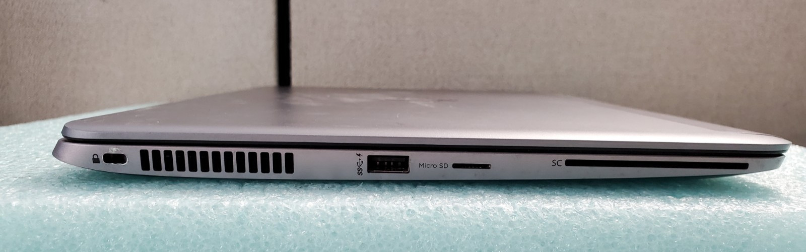 HP EliteBook Folio 1040 G2 i5-5300U 4GB RAM No HD/ OS *BIOS/No battery* | LP402
