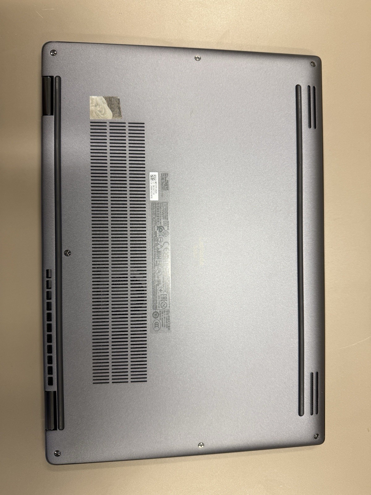 Dell Latitude 9330 13.3″ i5-1240U 16GB DDR5 256GB SSD Windows 11 Home