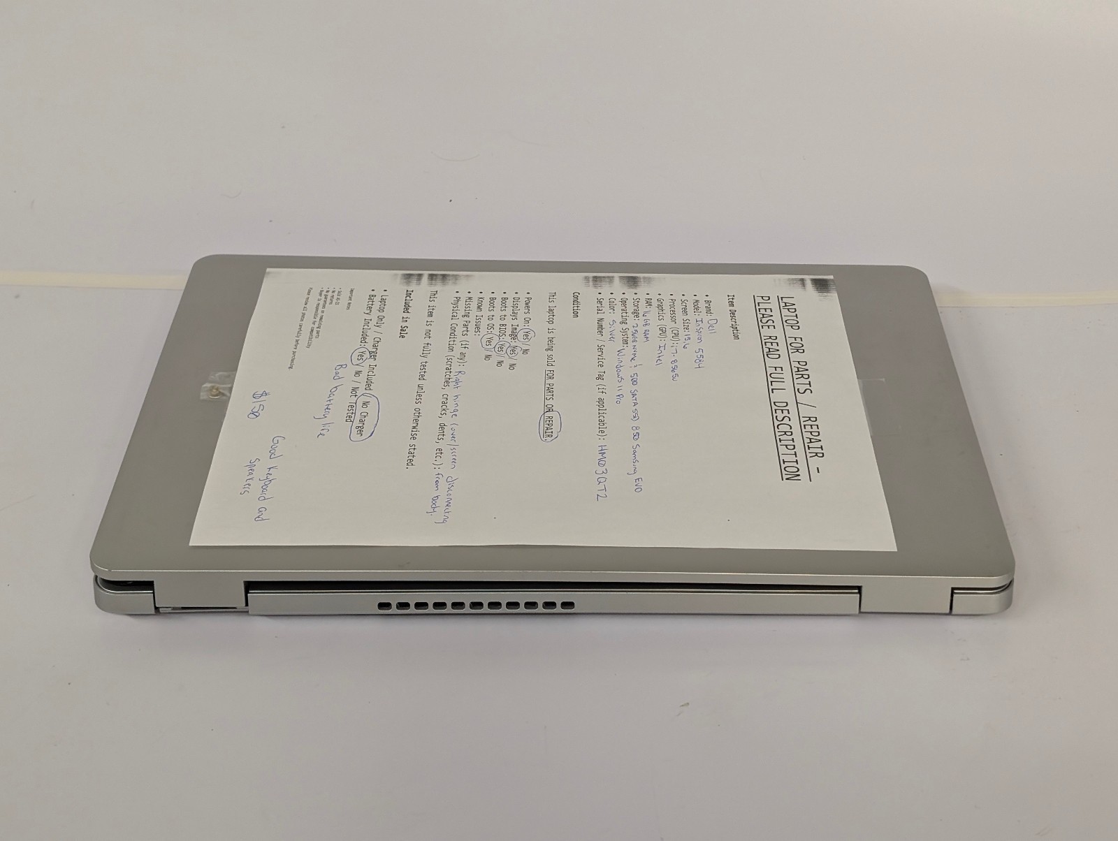 Dell Inspiron 5584 15.6″ i7-8565U 16GB 256GB + 500GB SSD Windows 11 Pro; cracks