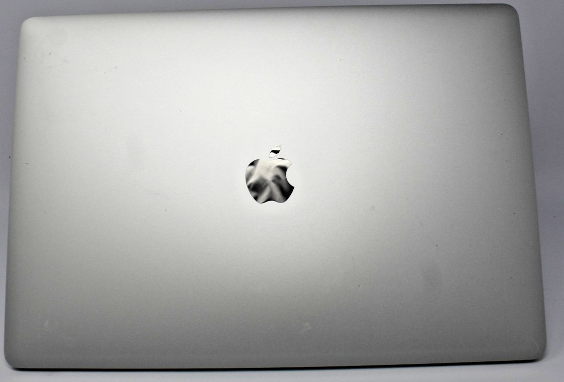 Apple MacBook Pro 15 A1990 2018 i7 8750H @ 2.2 GHz 15″ 256 GB 8 GB Sequoia