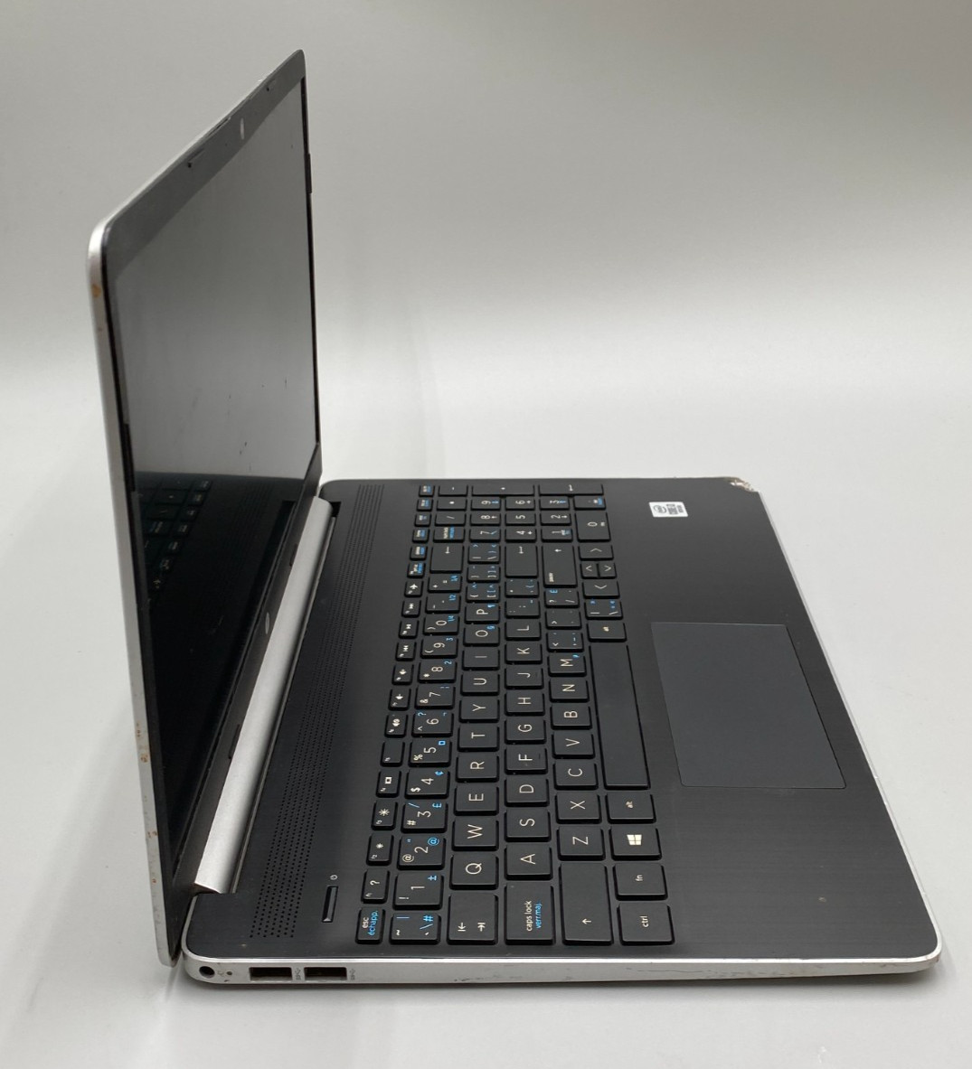 HP 15-DY1008CA 15.6″ i3-1005G1 1.2GHz 256GB SSD 16GB DDR4 Silver Laptop C/READ