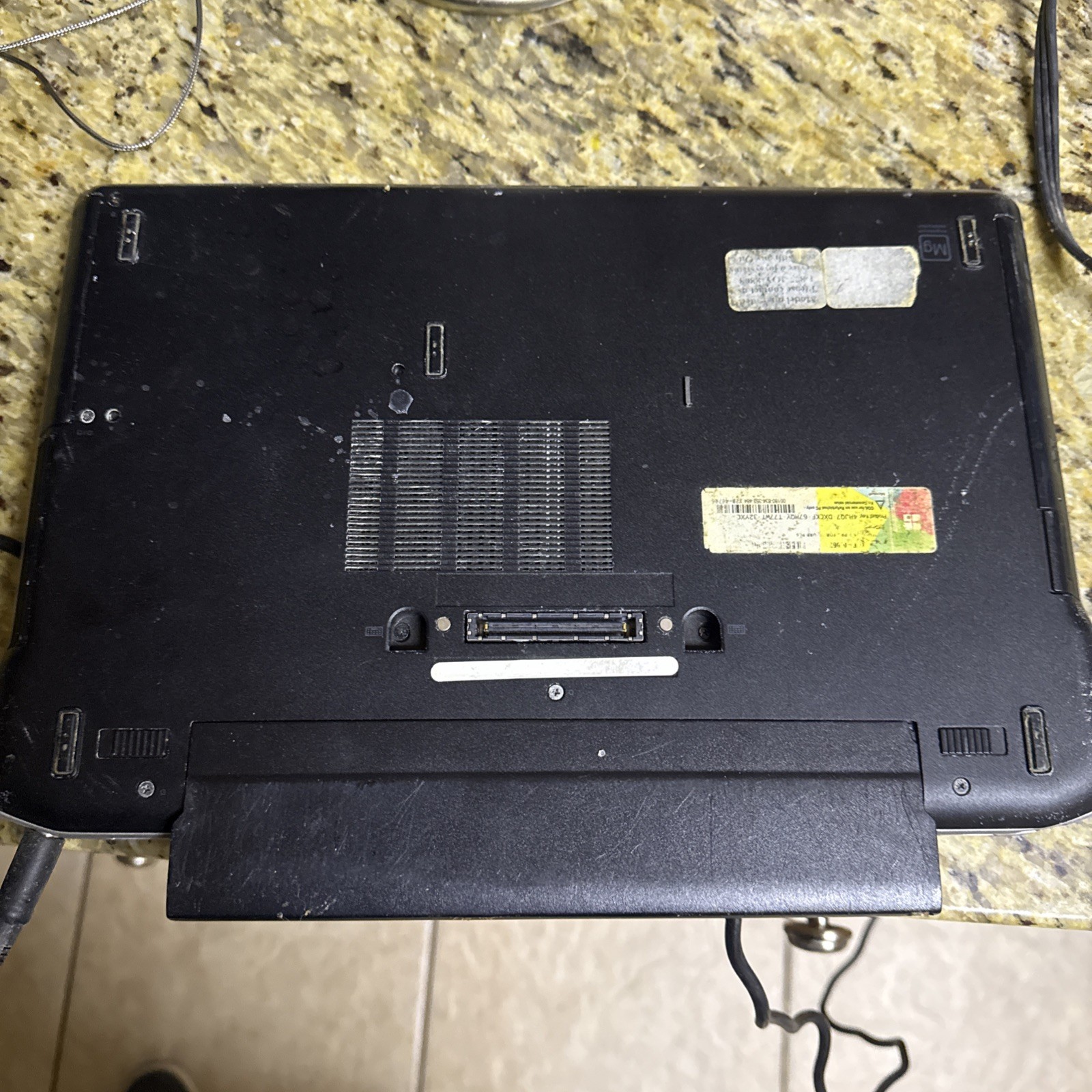 Dell Latitude E6430S 14″ Laptop Intel Core i5 3rd Gen. -POWERS/NO BOOT -MZ