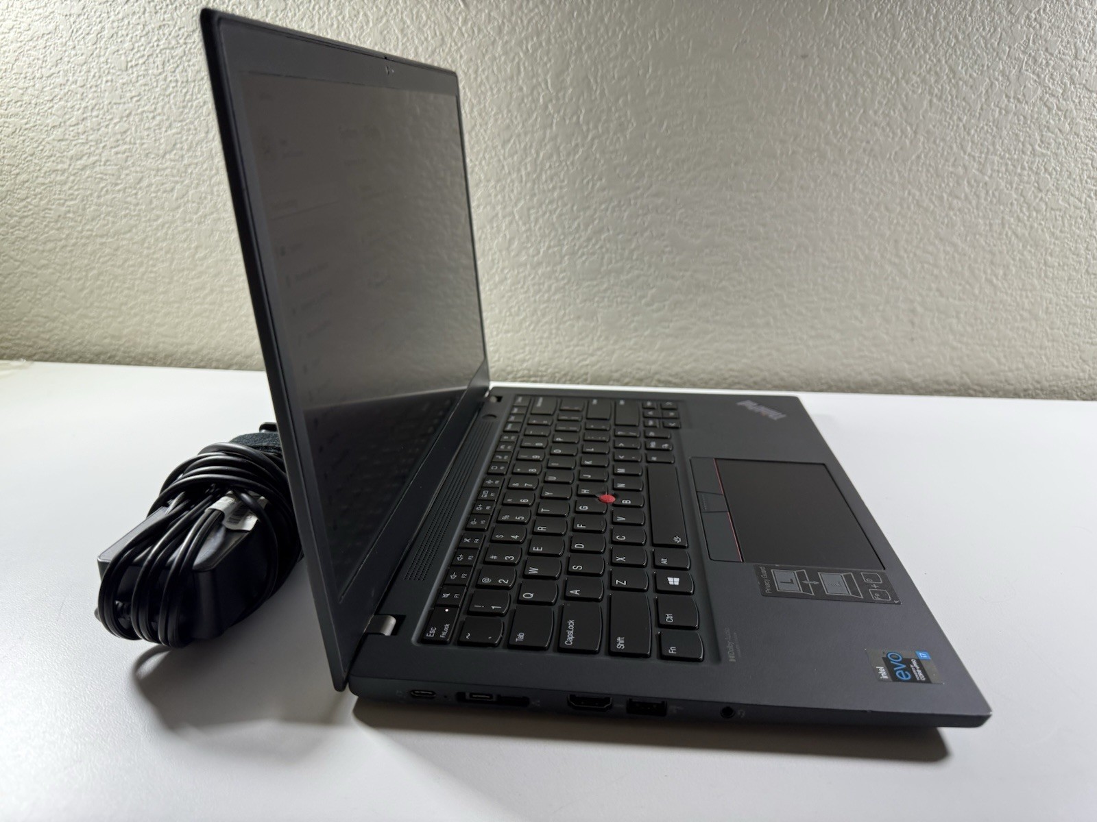 Lenovo ThinkPad T14s Gen 2 i7-1185G7 32GB 14″ FHD 1920×1080 512GB WWAN 4G Touch