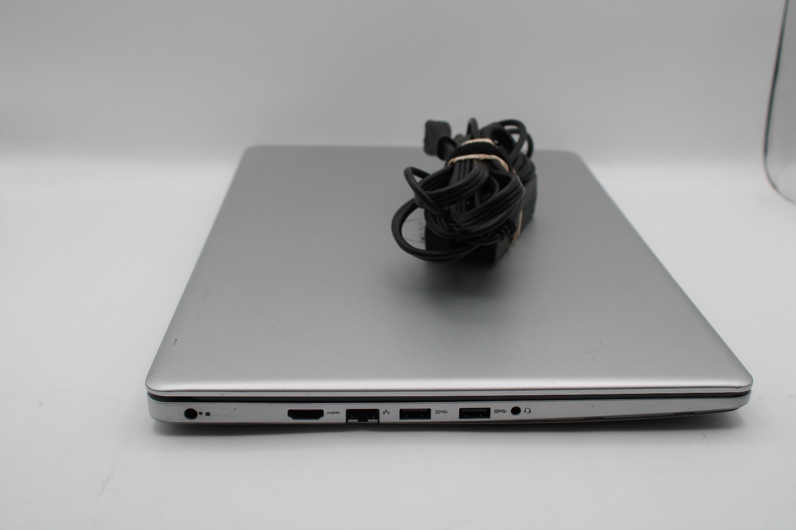 Dell Inspiron 5593 i5-1035G1 @ 1.00 GHz 8GB RAM 240GB SSD No OS *READ