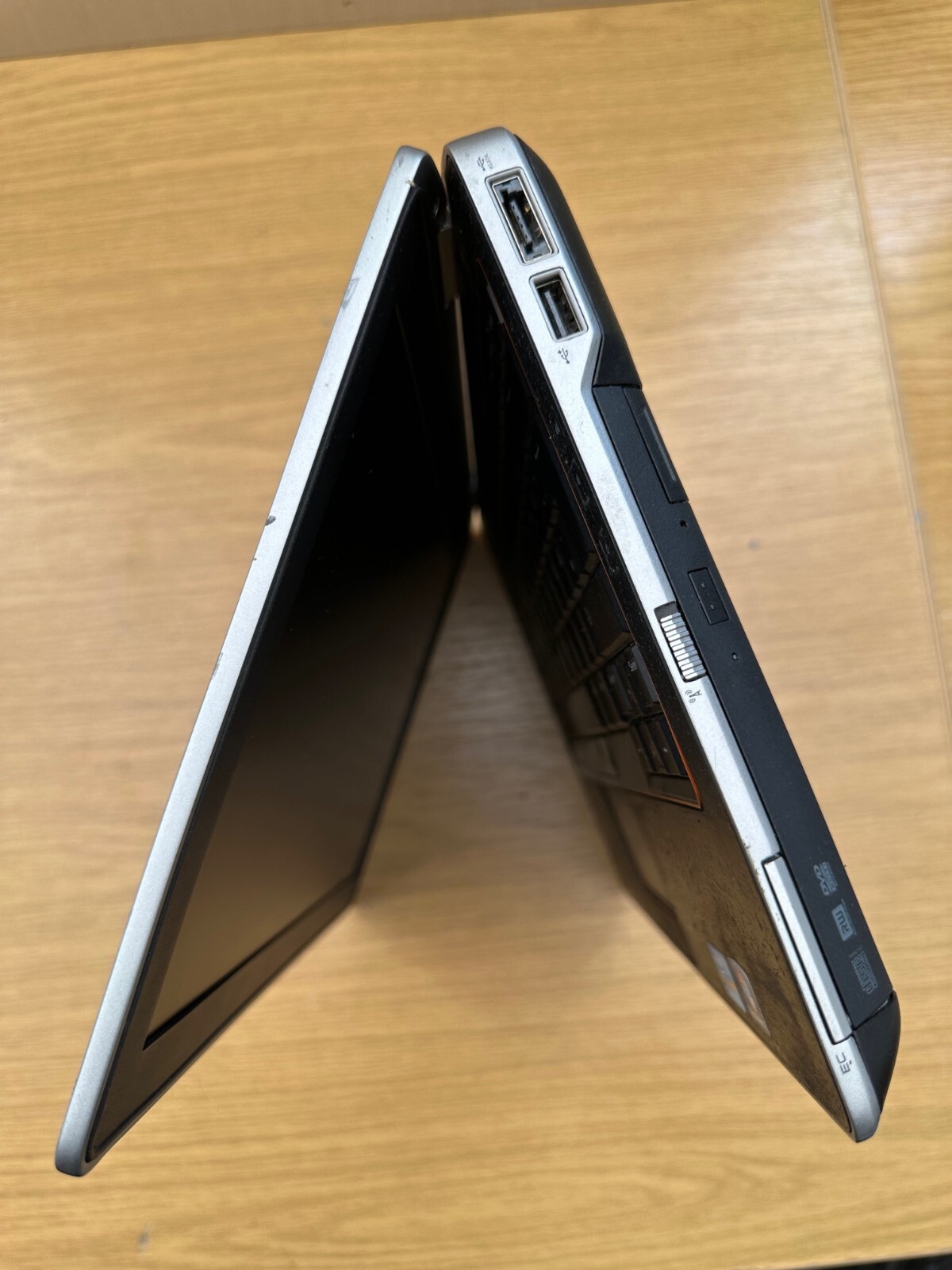 DELL NOTEBOOK NETBOOK LATITUDE E6320 13.3 Intel i7 2.80GHz 4GB RAM No HDD