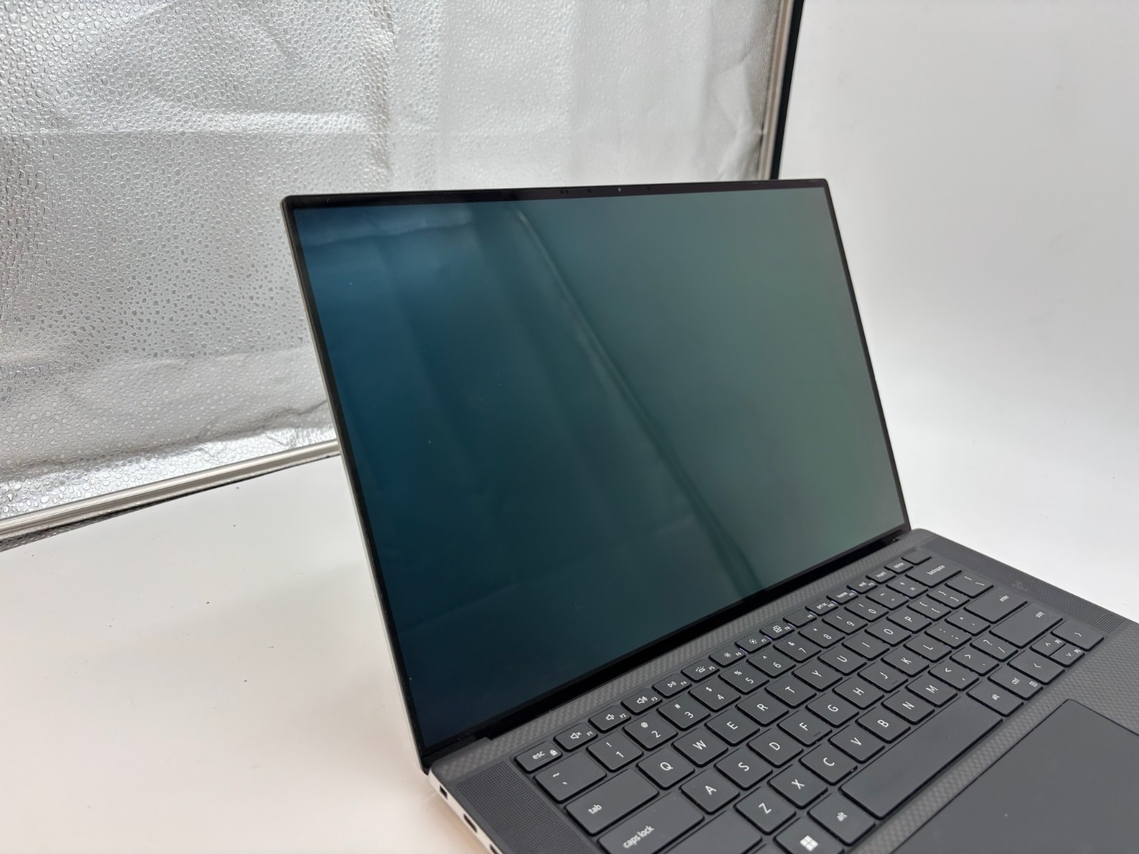Dell XPS 15 9510 15.6″ 1 TB SSD 64 GB RAM i7-11800H RTX 3050 Windows 11 Pro