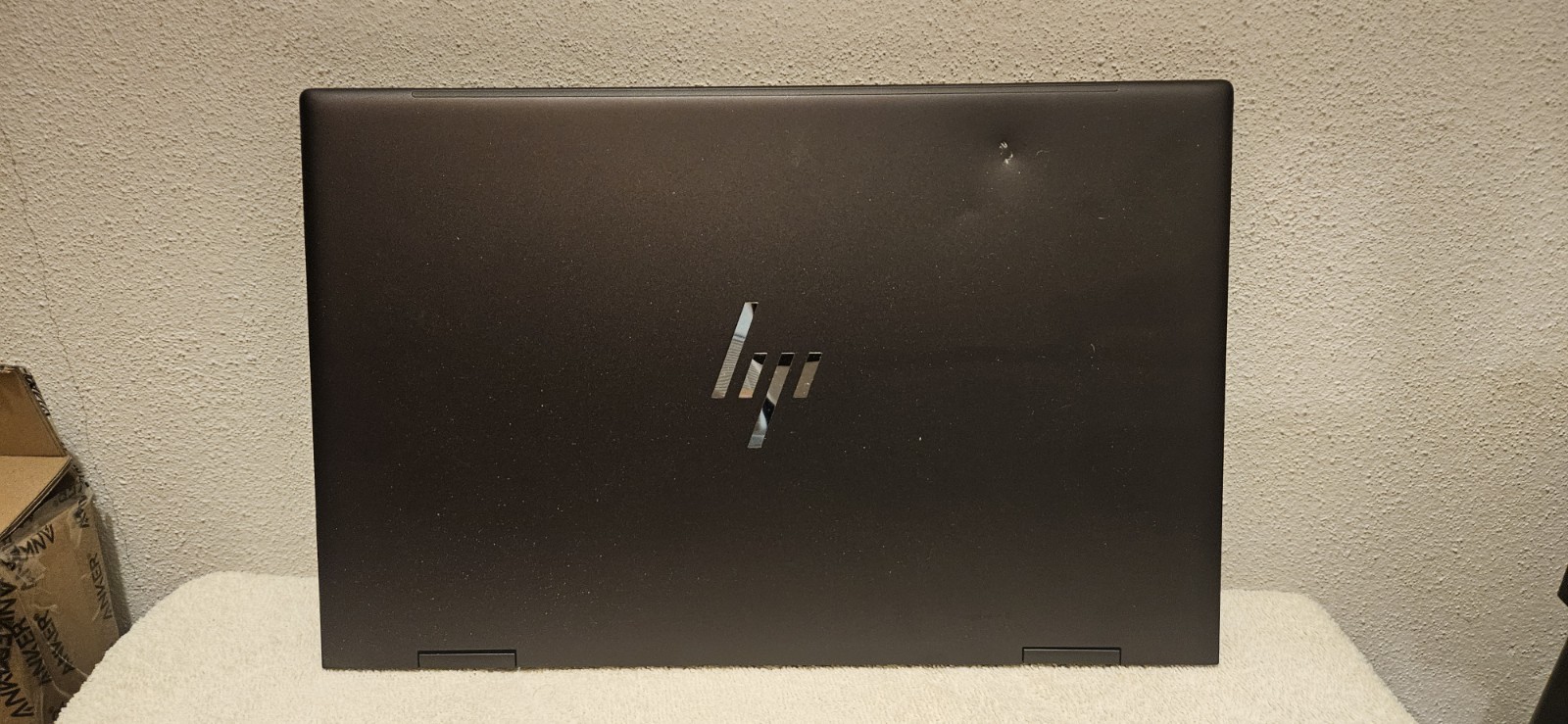 HP ENVY x360 15.6″ (256GB SSD, AMD Ryzen 5, 8GB RAM) 2 in 1 Laptop 15-ey0013dx