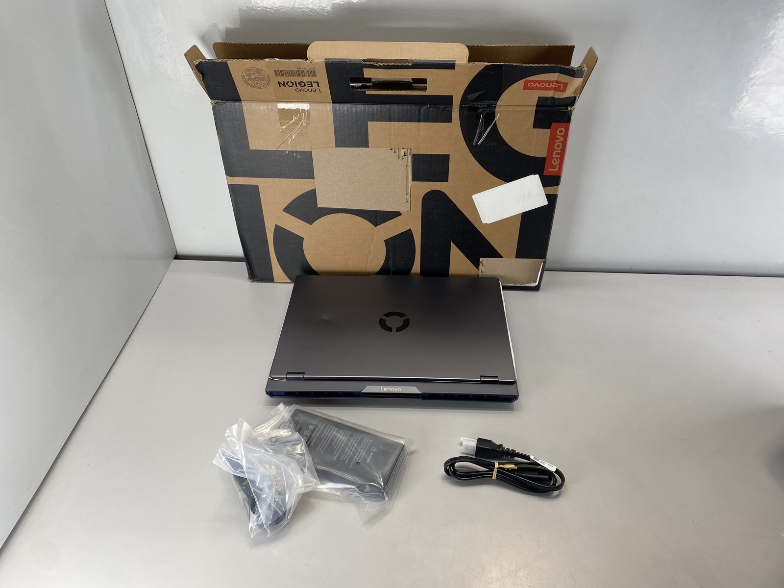 Lenovo Laptop Legion Pro 7 16IAX10H 16″ Intel Core Ultra 9 275HX 1TB RTX 5060
