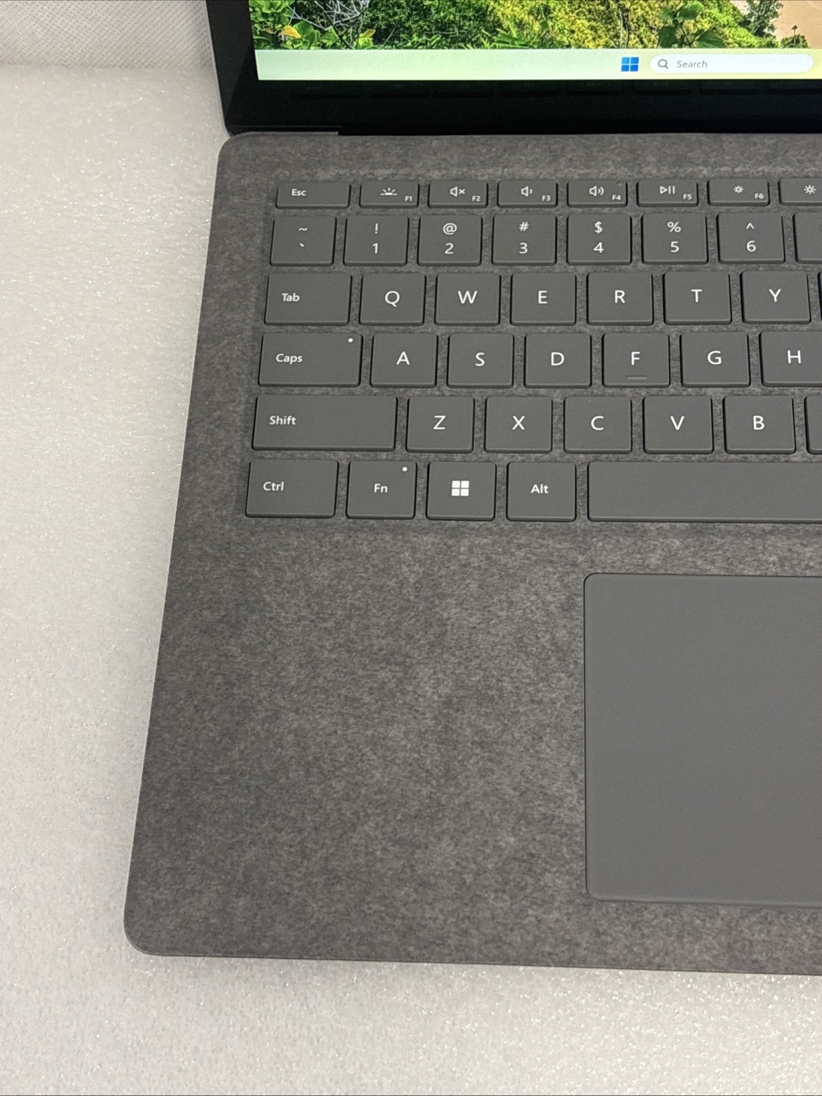 Microsoft Surface Laptop 4 13.5″ (512GB, AMD Ryzen 5, 16GB) – Platinum