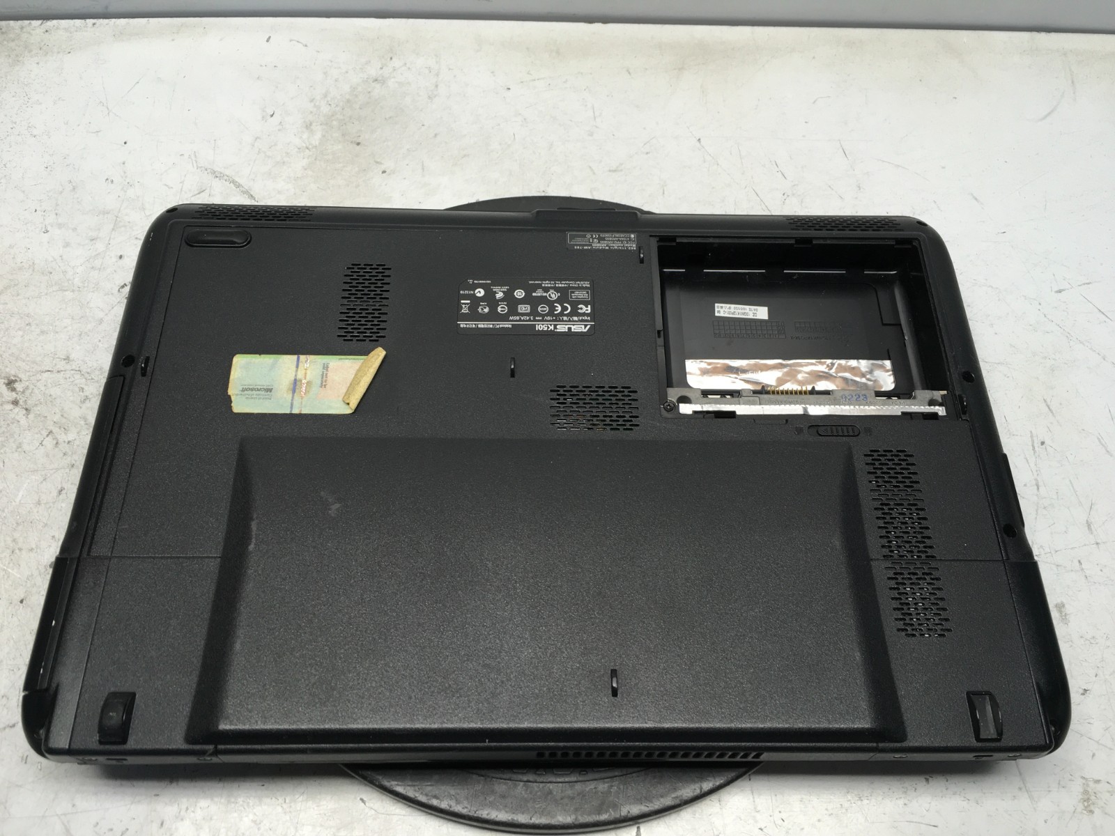 Asus K50I Intel Pentium Dual-Core T4400 2.2GHz 4 GB NO HDD