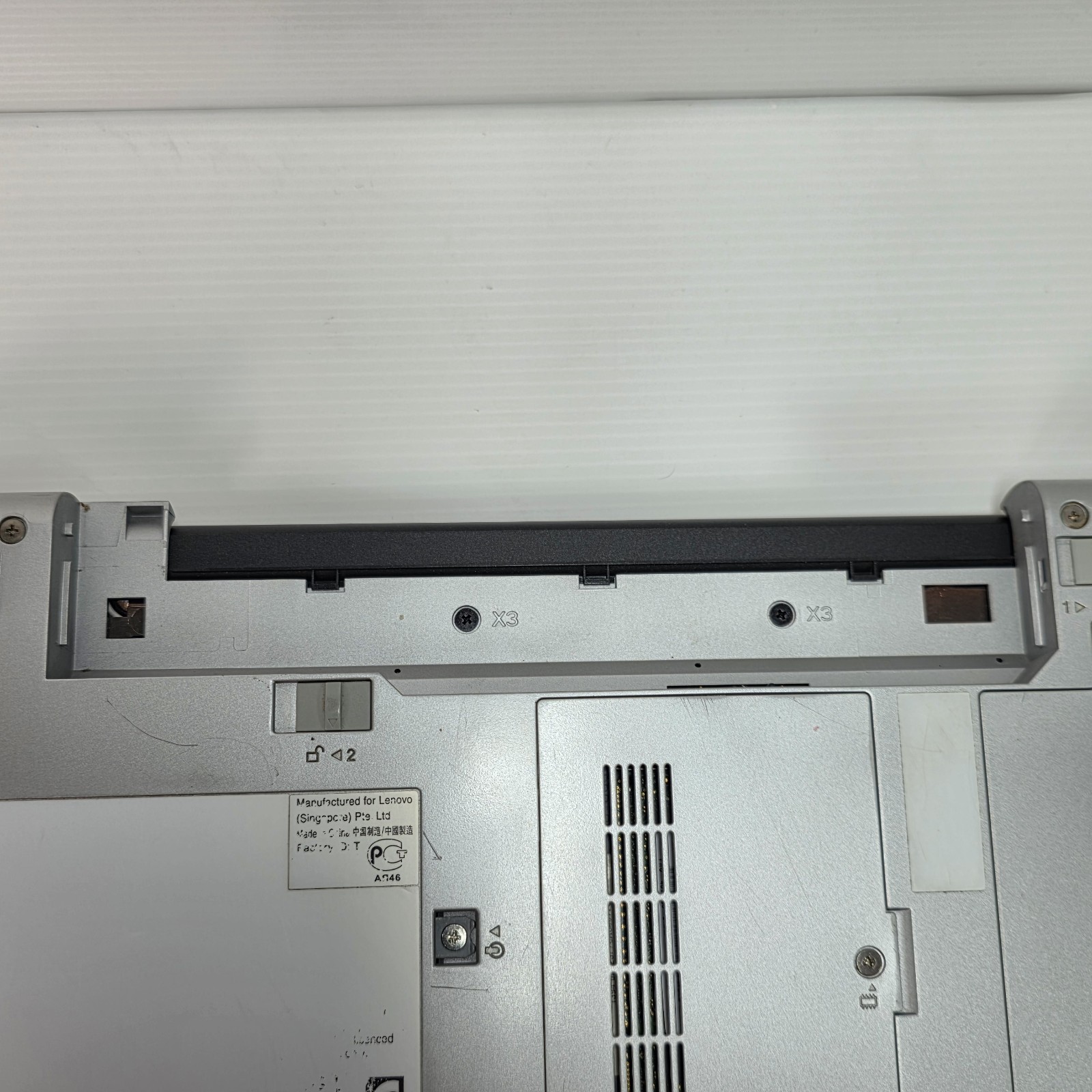 Vintage Lenovo 3000 N200 15″ Laptop Intel Core 2 Duo 2.2GHz