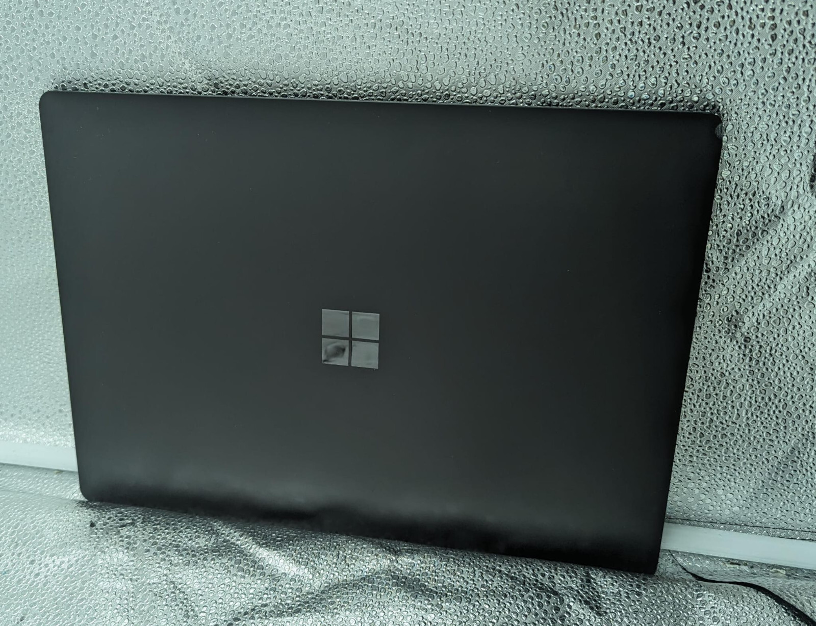 Microsoft Surface Laptop 3 13.5″ 256GB 8G, Intel Core i5-1035G7 – 1.20 GHz,