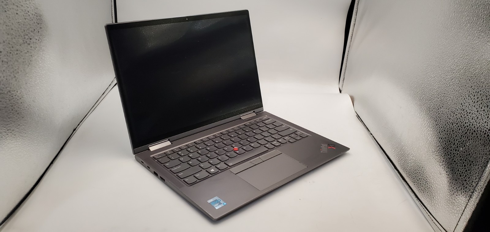 Lenovo ThinkPad X1 Yoga Gen 6 Laptop i5-11th Gen No BAT/SSD/RAM Doesn’t Boot