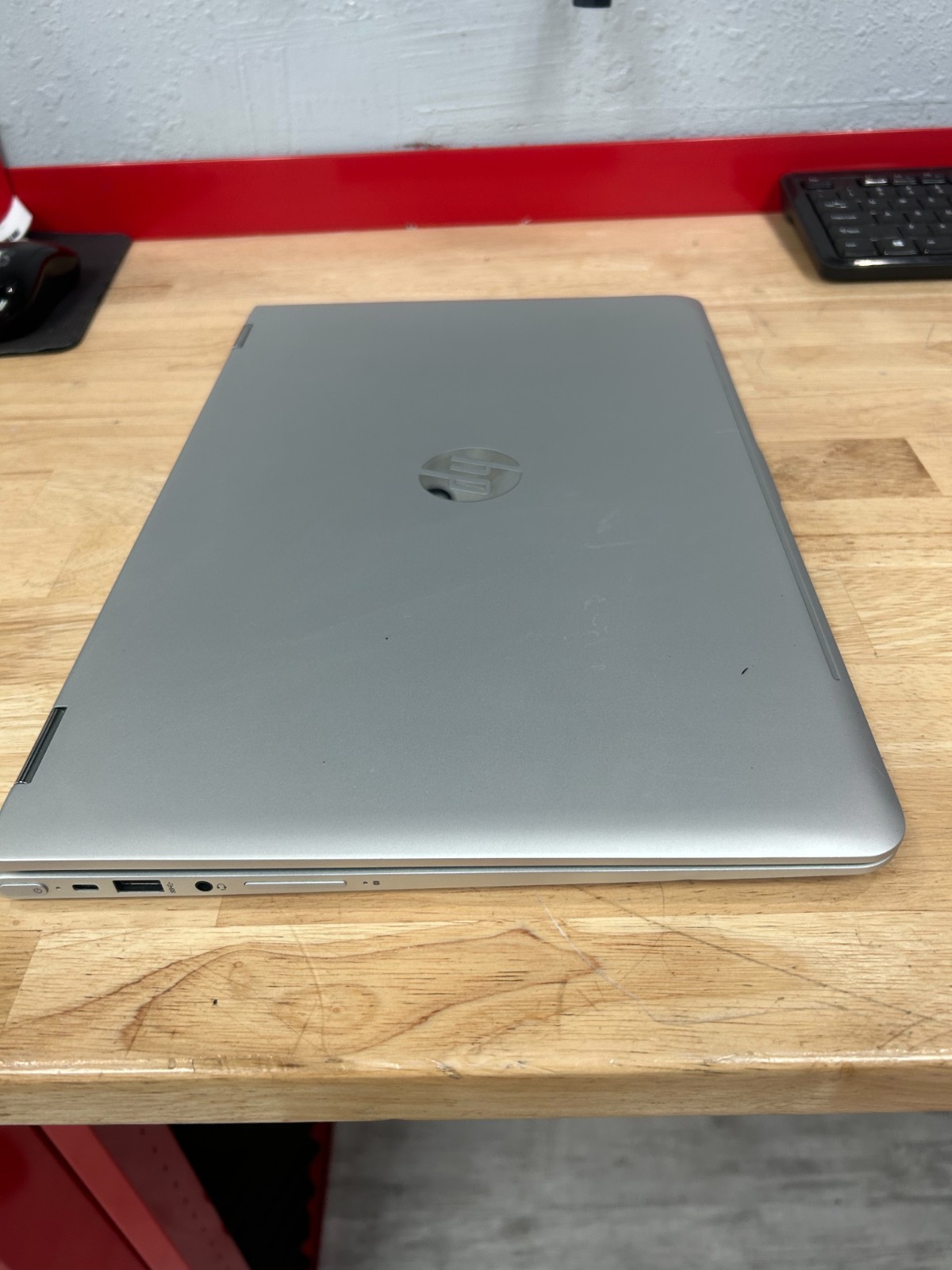 HP ENVY X360 TOUCHSCREEN i7-8550U 12 GB DDR4 1TB SATA HDD NO OS
