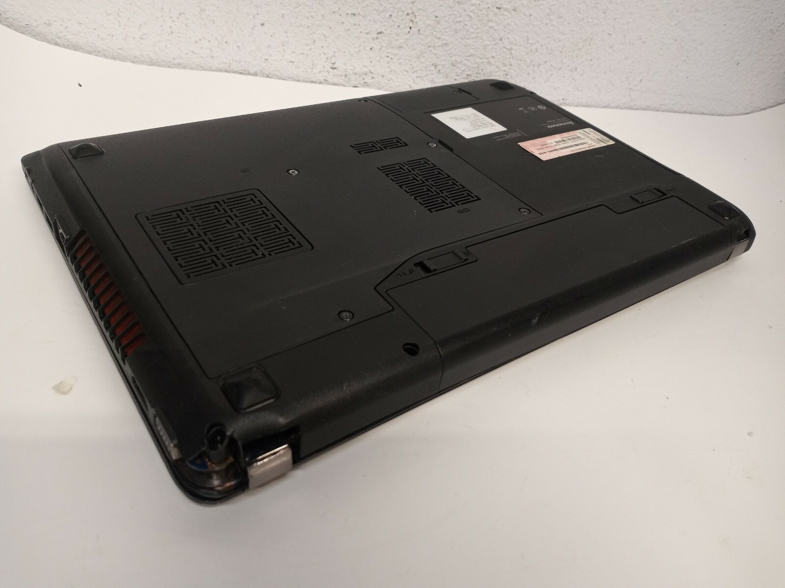 Lenovo ideapad Y471A Intel Core i5-2450M 2.5GHz 4GB 1TB HDD BT DVD Win10 *READ*