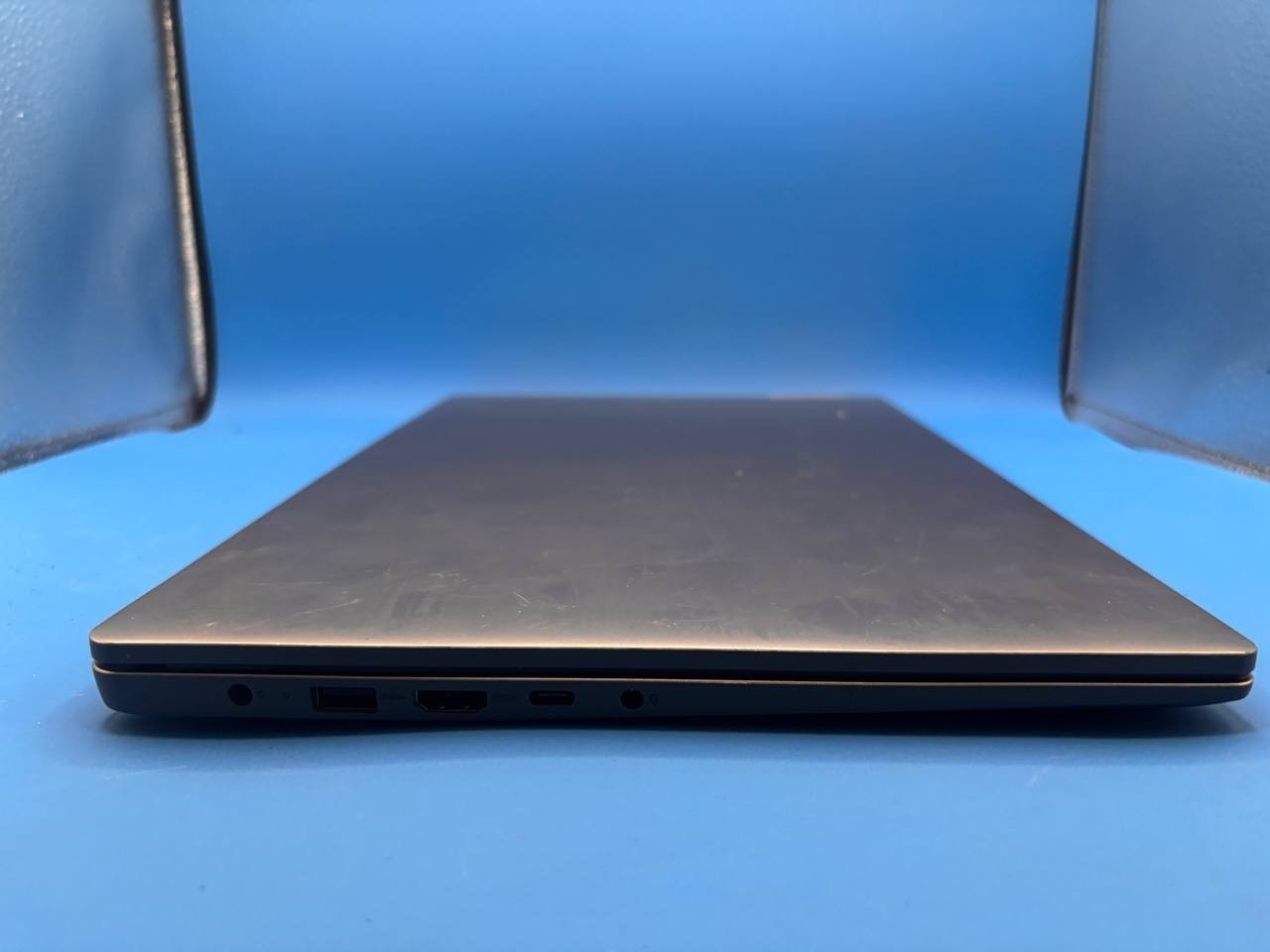 LENOVO IDEAPAD SLIM 3 15ABR8 AMD RYZEN 7 5825U 512GB SSD 16GB Touch Screen PH9