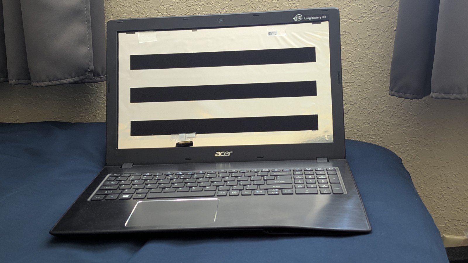 Acer laptop Aspire E5-576 Series Model N16Q2 4GB RAM (For Parts)