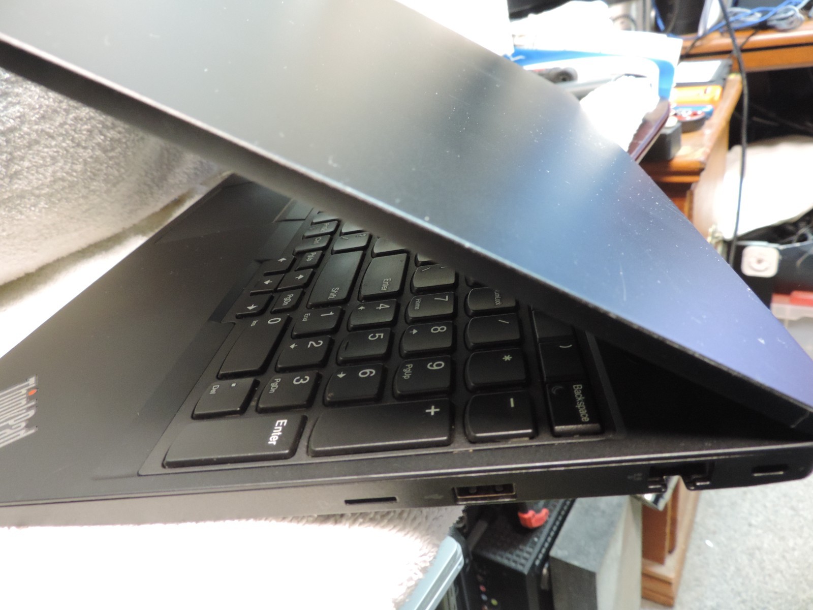 LENOVO THINKPAD E580 | INTEL i3-8130U memory 8GB No HD 15.6 in.