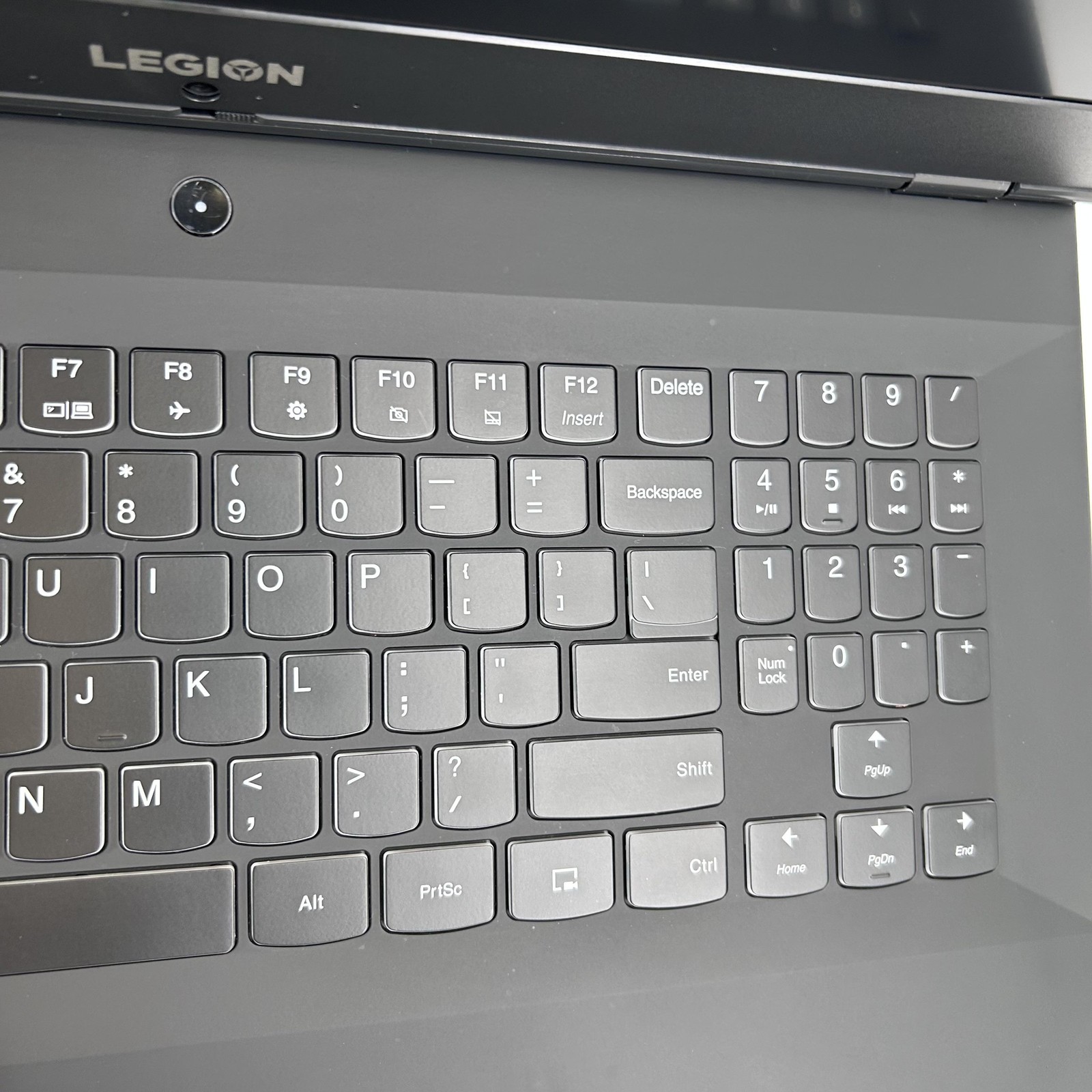 Lenovo Legion Y540 17 144Hz FHD i7-9750H 2.60GHz 16GB 256GB SSD/1TB HDD RTX 2060