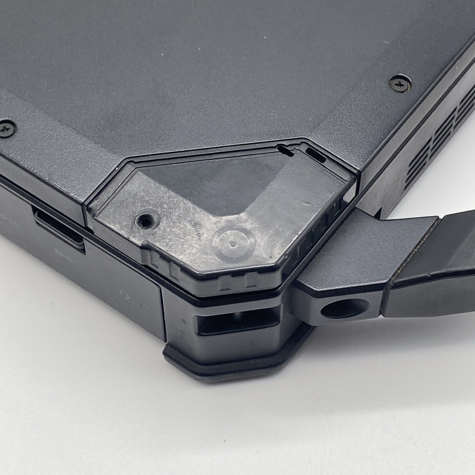 Dell Latitude 5424 Rugged Intel i5-8350U 1.7GHz 8GB RAM 256GB SSD Touchscreen