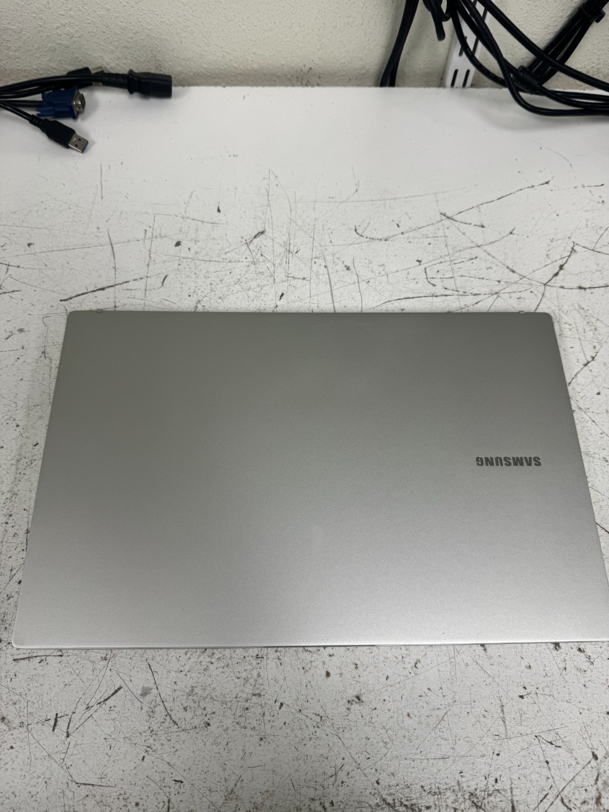 Samsung Galaxy Book 15.6″ FHD Touch Core i5-1135G7 Laptop Notebook PC NP750TDA