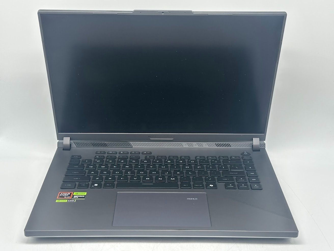 ASUS ROG Strix G16, 16” 16:10 2.5K 240Hz, RTX5070Ti, R9 9955, 32GB DDR5, 1TB SSD