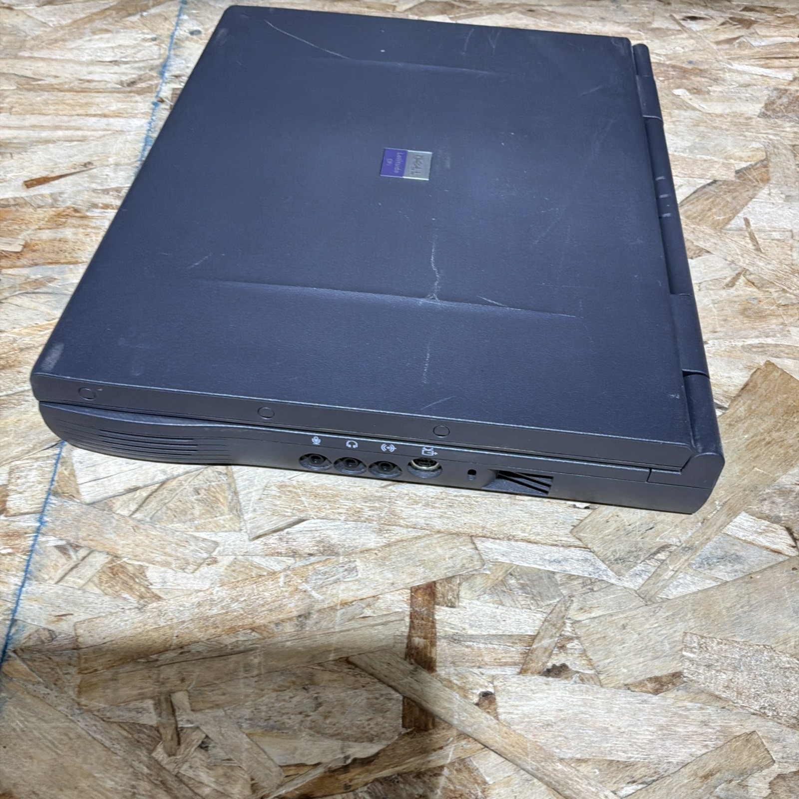 Dell Latitude CPi R400GT Powers On – Works, No Hard Drive C294