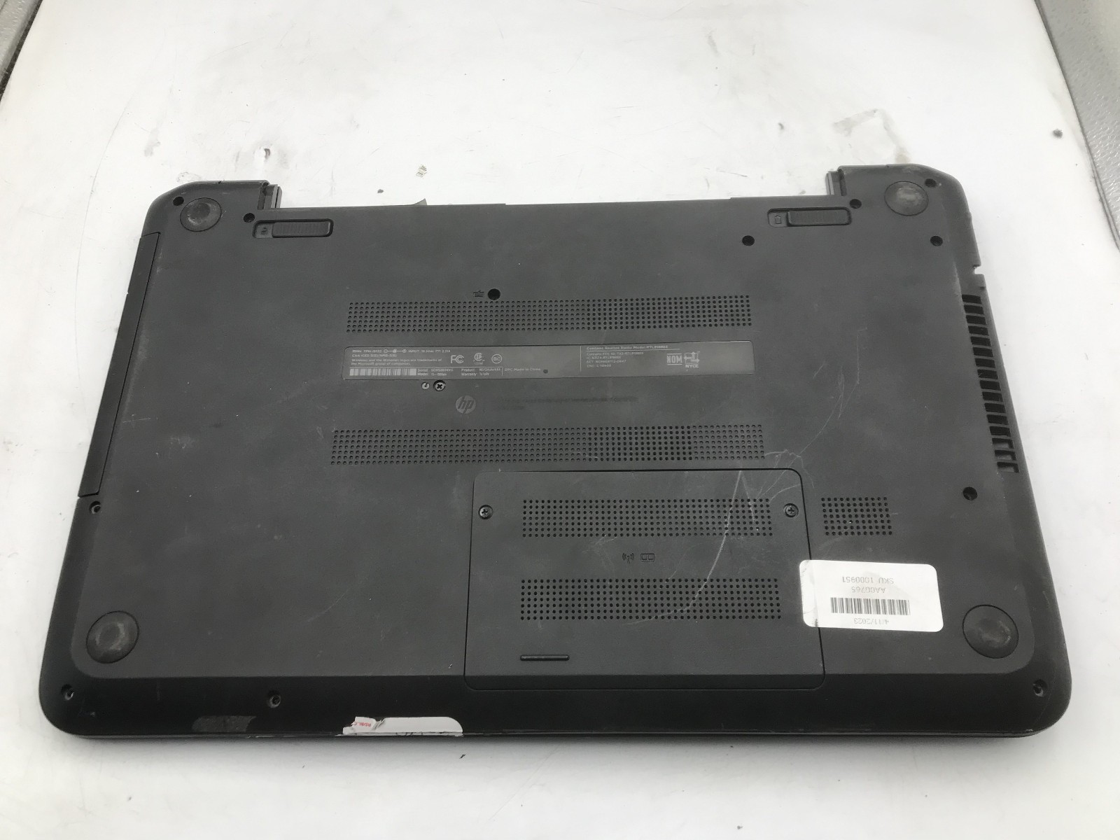 HP 15 F305DX – FOR PARTS/BROKEN LCD – AMD A6 5200 – NO RAM -READ DESCRIPTION- BB