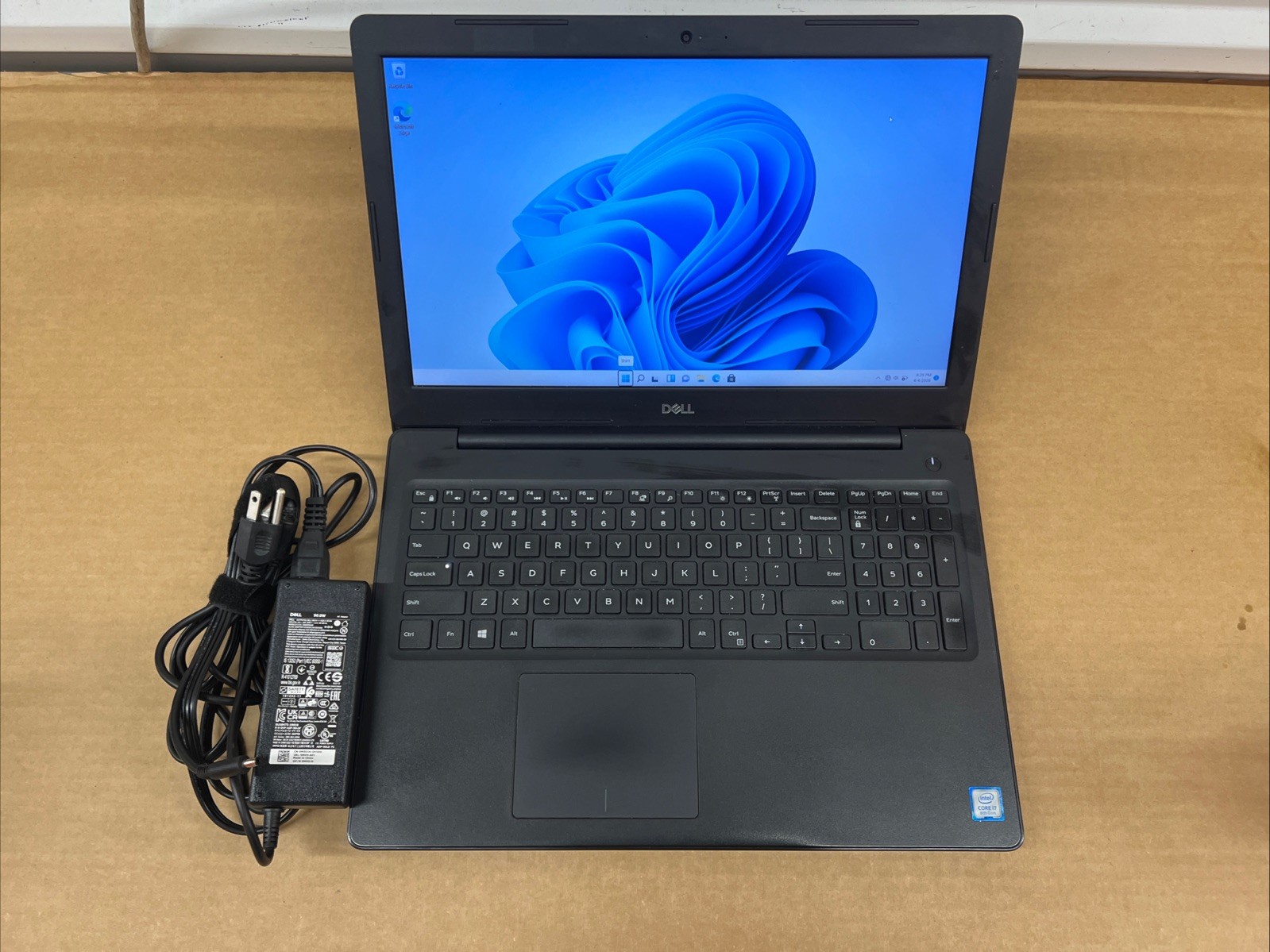 Dell Latitude 3590 | i7-8550U | 8GB RAM | 256GB