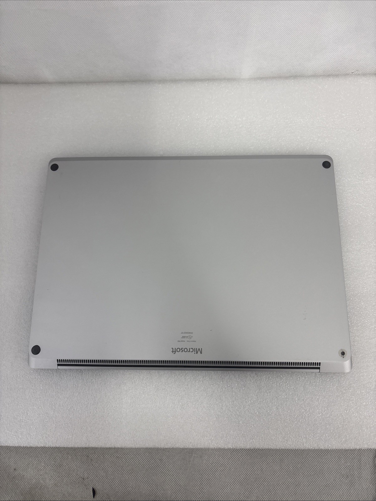 Microsoft Surface Laptop 4 13.5″ (512GB, AMD Ryzen 5, 16GB) – Platinum