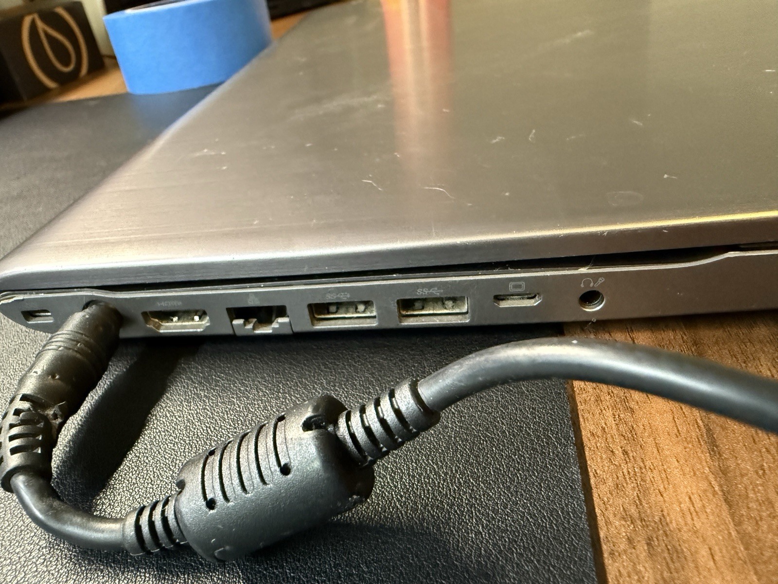 Samsung Laptop Intel Core i7 AMD Radeon Windows 7 – AS IS SEE DESCRIPTION