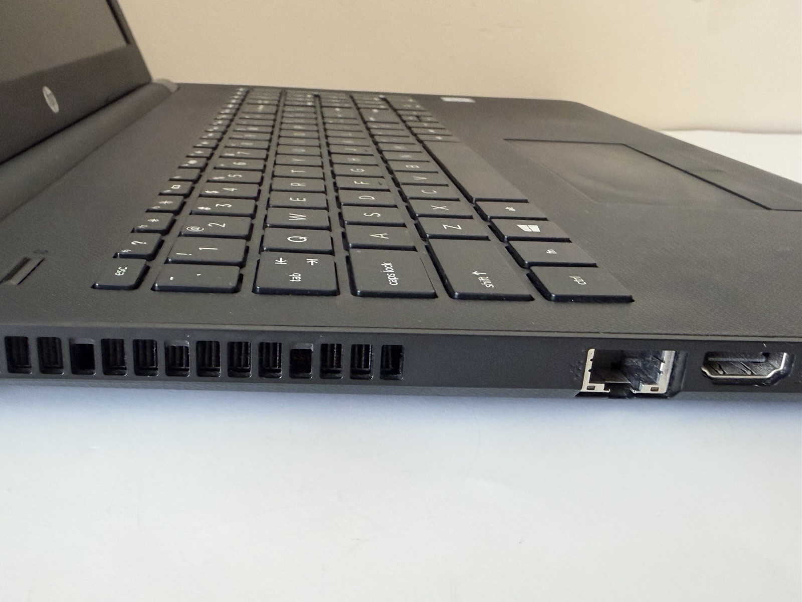 HP 15-bs016dx 15 Intel Core i5 7th Gen. Laptop Read Description