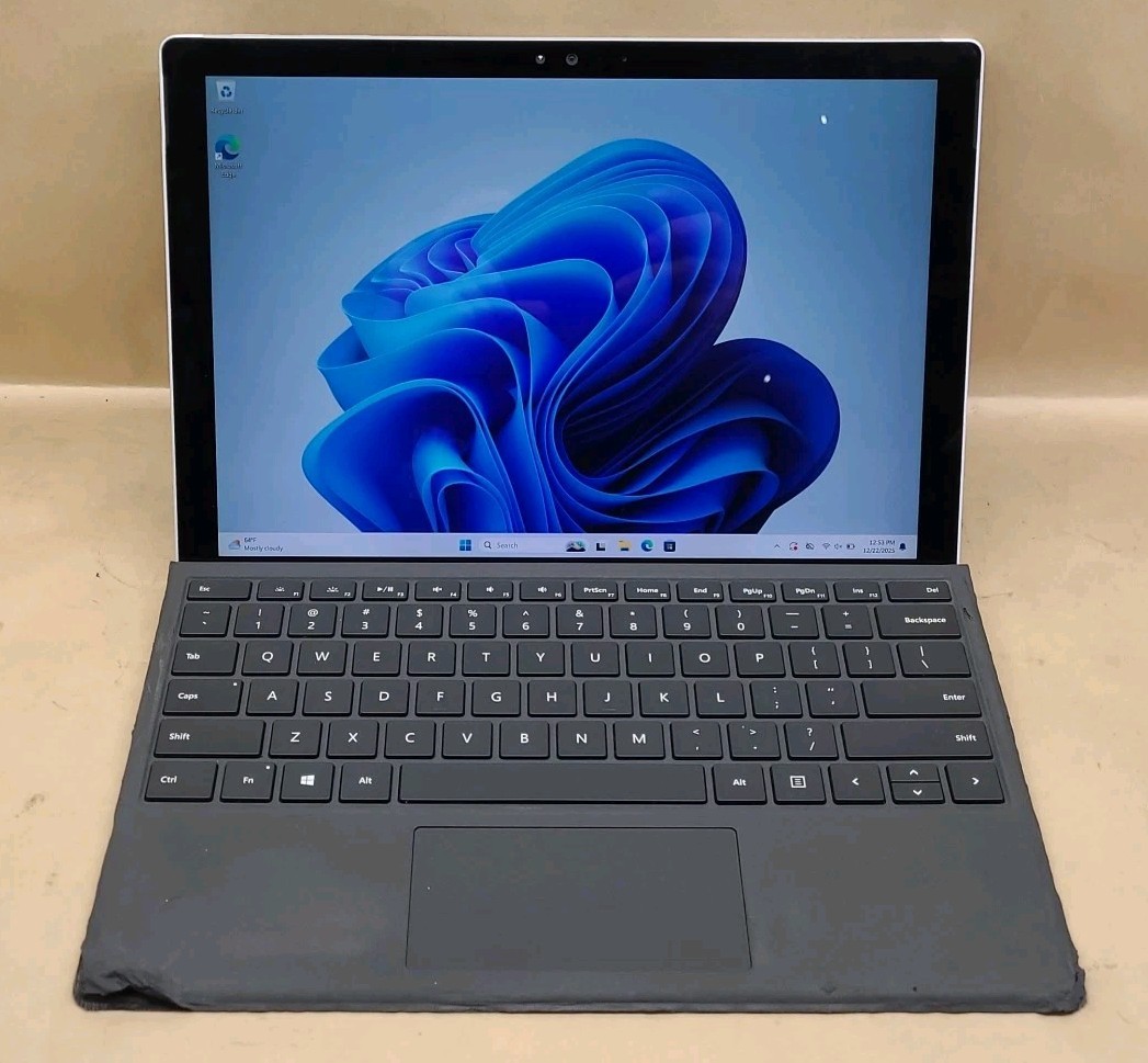 Microsoft Surface Pro 4, Intel Core i5-6300U @ 2.4GHz, 4GB RAM, 128GB SSD, W11P