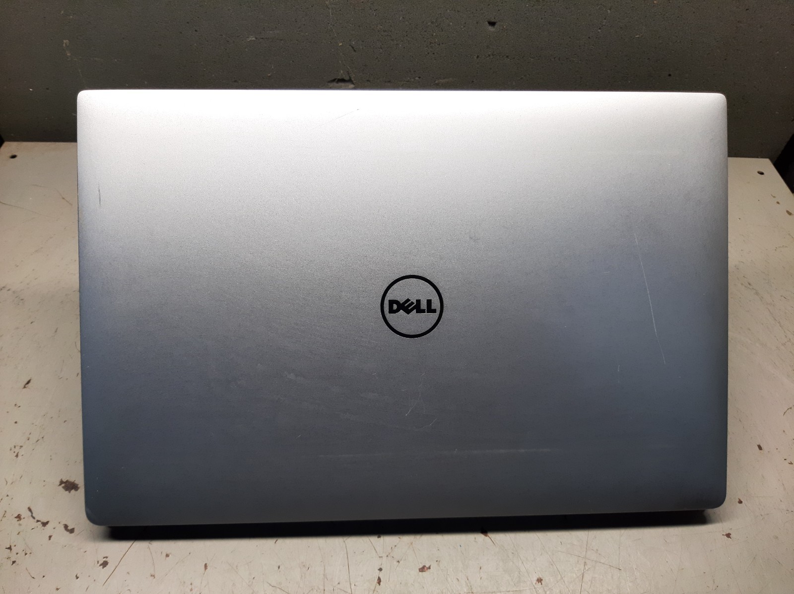 Dell Precision 5520 15.6″ Xeon E3 1505M v6 8GB RAM 512GB SSD Win 11 Workstations
