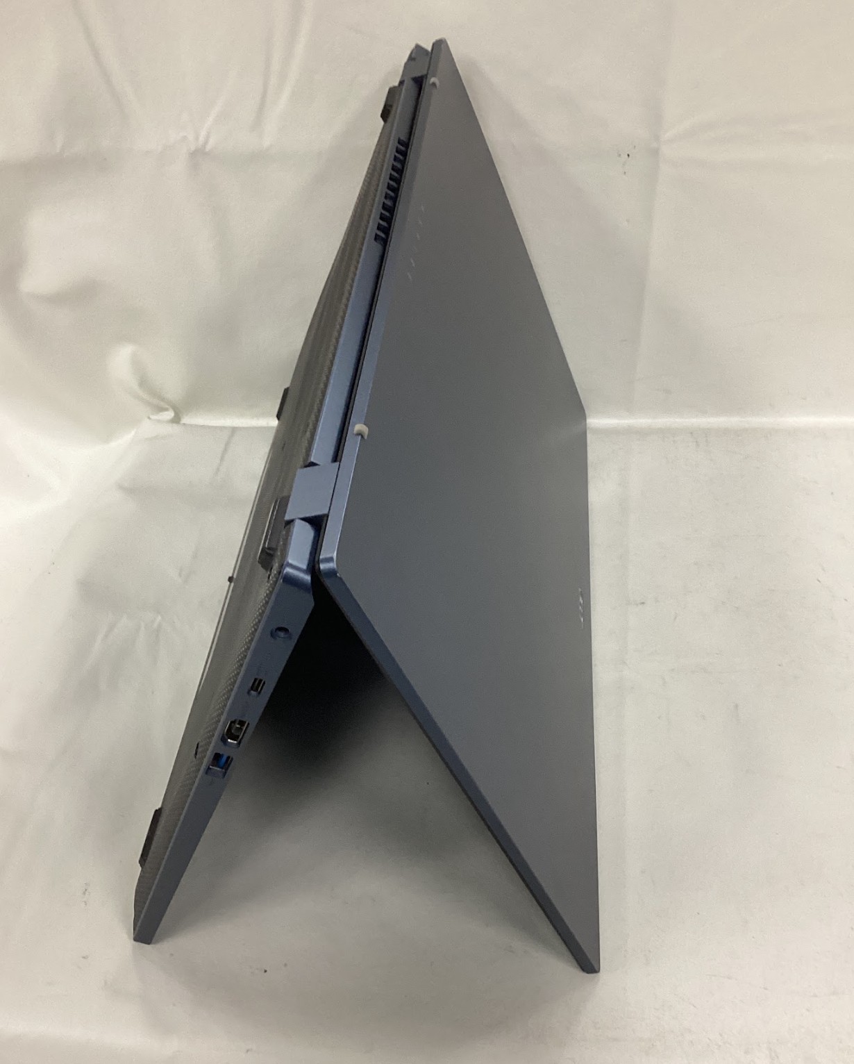 acer Aspire 3 Touchscreen Laptop 15.6″ FHD Screen, AMD Ryzen 5 7520U 8GB/512GB