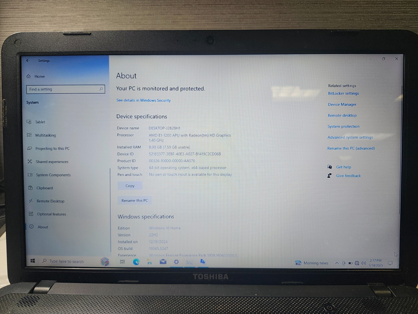 Toshiba Satellite C855D-S5229 AMD E1-1200 1.40GHz 4GB RAM 240GB SSD