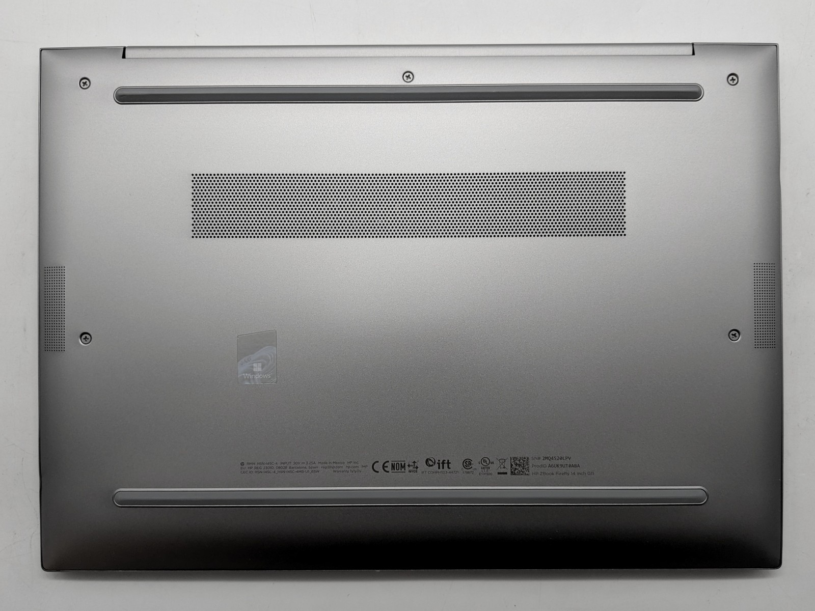 HP ZBook Firefly G11 14″ FHD+ ULTRA 7 165U 512GB 16GB W11P Backlit FP Reader