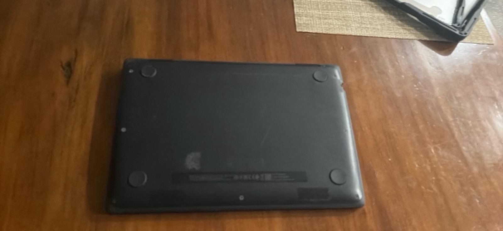 HP 11″ Notebook Laptop N200 8GB RAM Win11 Pro Windows 11 Pro Black w/ hard case.
