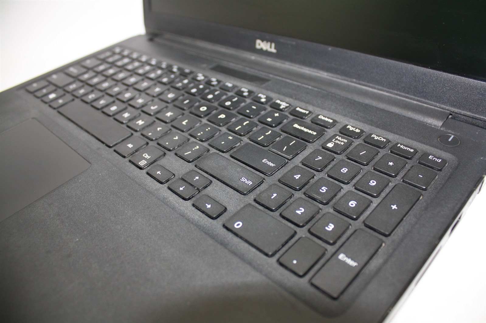 15.6″Dell Latitude 3500 Laptop i5-8265U 1.60GHz RAM 8GB HDD 500GB/Charger inc
