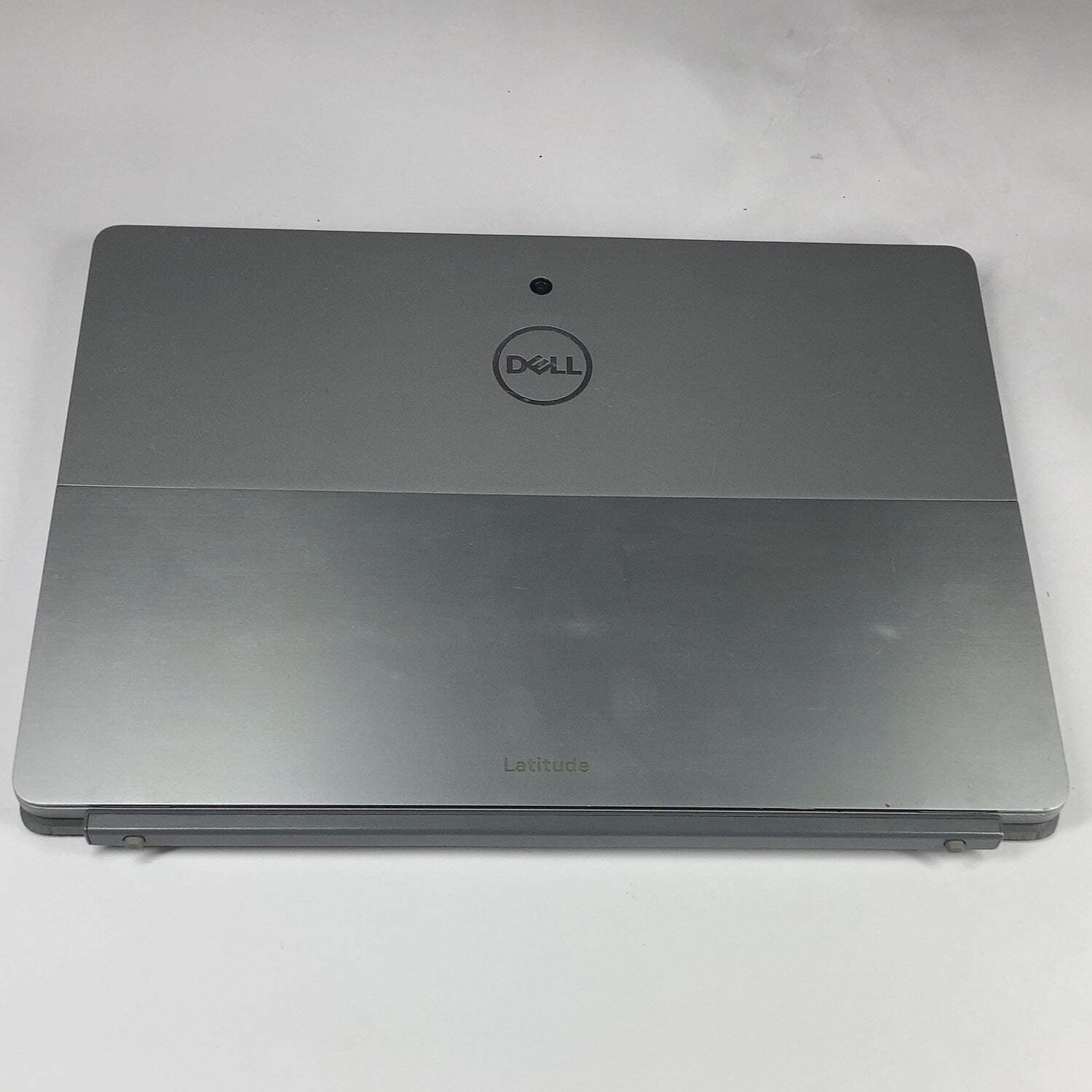 Dell Latitude 7210 2-in-1 12.3″ Core i5-10310U 1.7GHz 8GB RAM 256GB SSD WIN 11