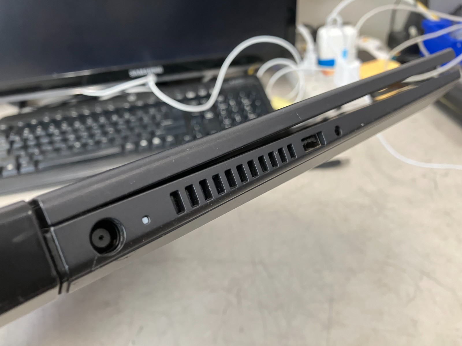 Dell G7 7700 15.6 4K i7-10750H 2.60GHz 16GB 512GB SSD RTX 2060 – AS-IS FOR PARTS