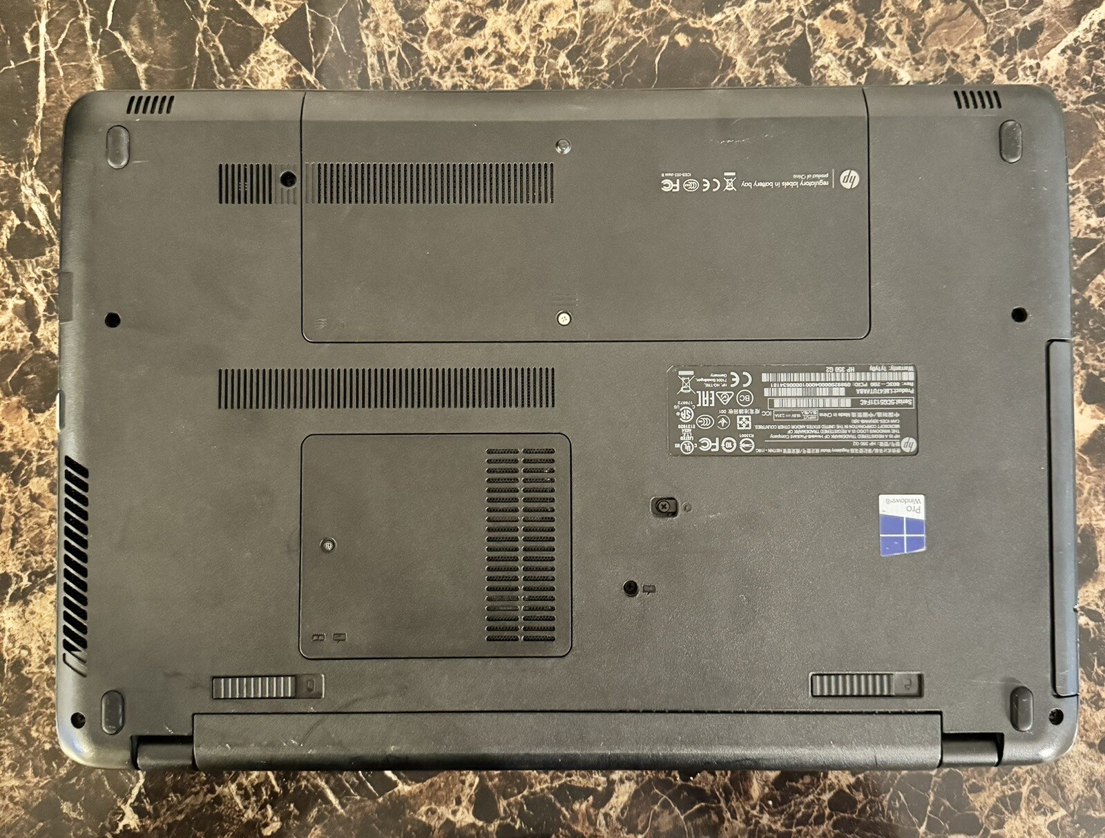 HP 350 g2 Laptop Inter(R) Core(TM) i3-4005U CPU Speed-1.70GHz, RAM 8 GB