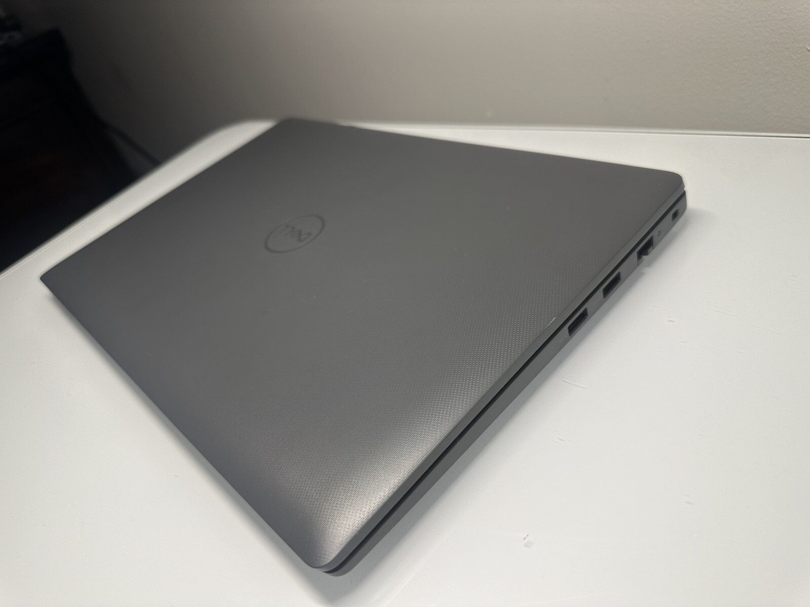 Dell Latitude 3440 14” (256GB SSD Intel Core i5-1335U 4.6GHz 8GB RAM) Laptop –