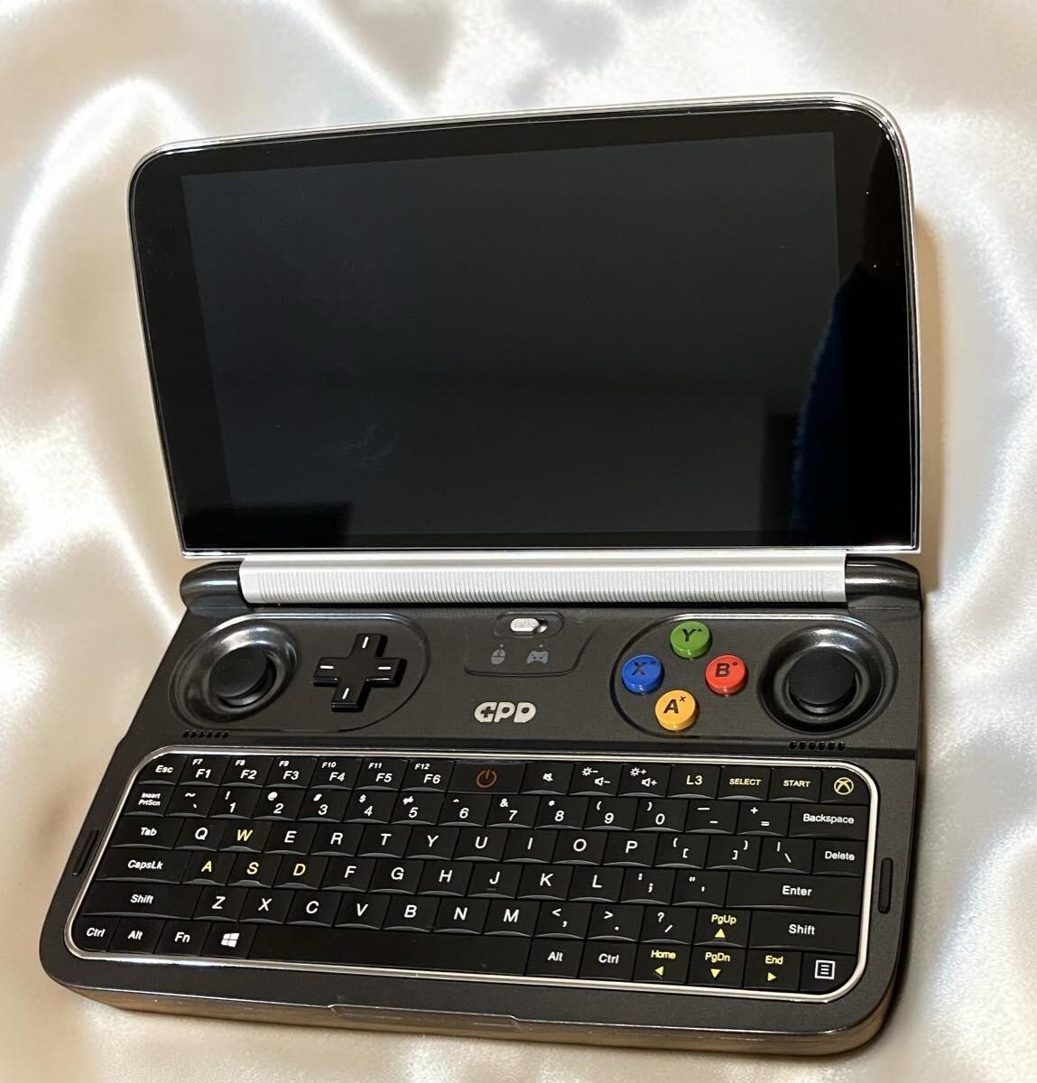 [EXC] GPD WIN2 m3-7Y30 Gaming PC Black 8GB SSD 128GB USB Type-A Type-C