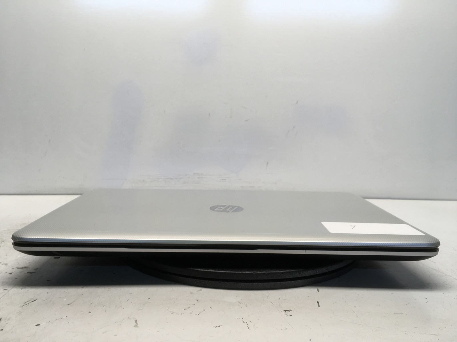 HP Pavilion 17-E079NR AMD A8-4500M 1900MHz 6 GB NO HDD No Batt