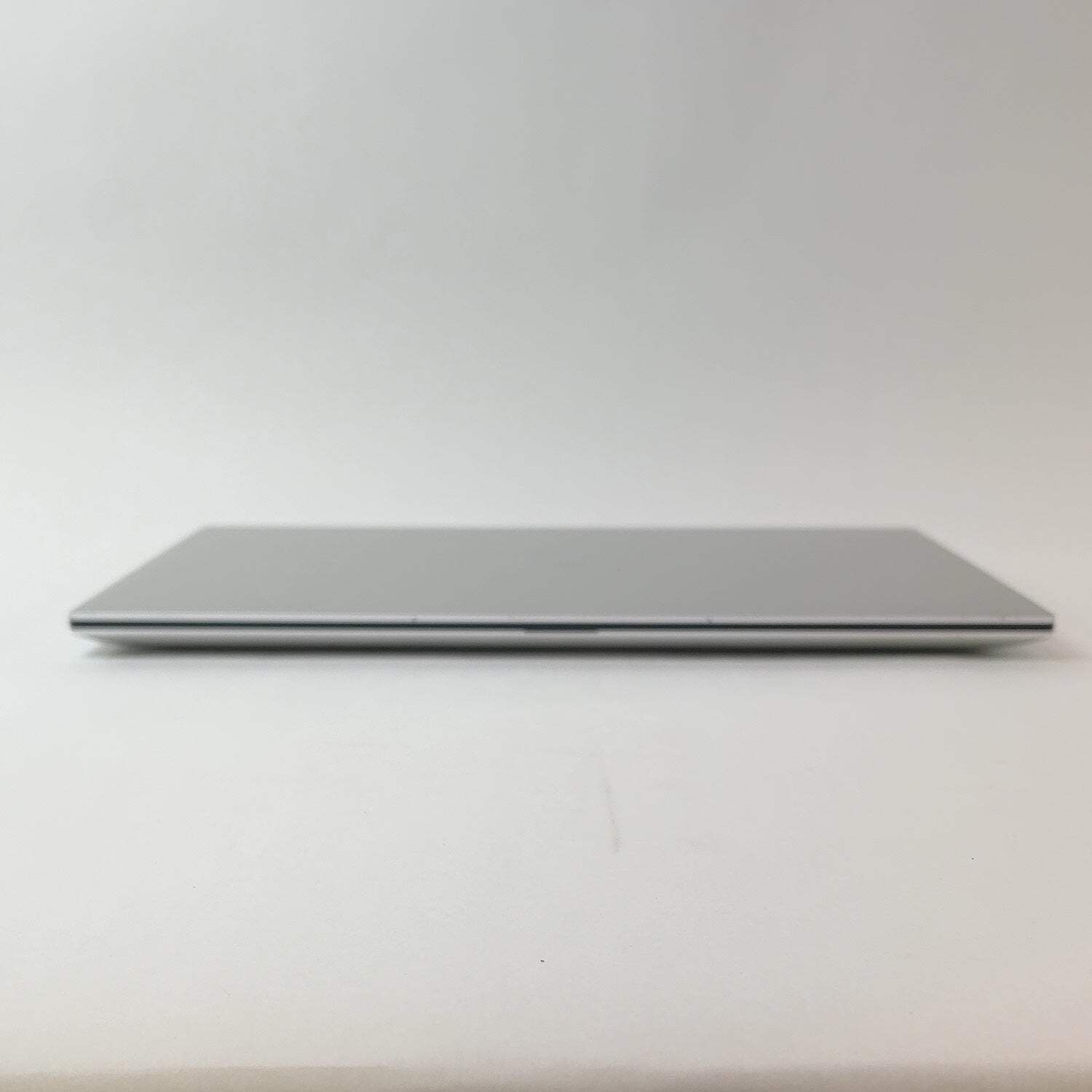 Dell XPS 15 9520 15.6″ i7-12700H 2.3GHz 16GB RAM 512GB SSD GeForce RTX 3050