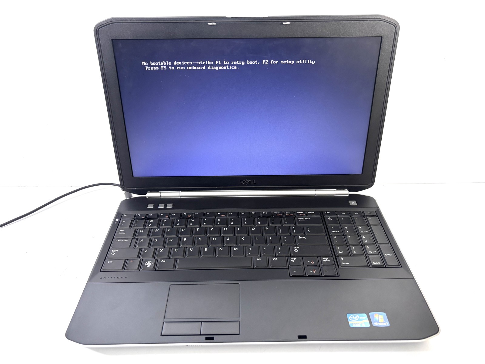 Dell Latitude E5520 – 15.6″ HD, 2.5GHz i5, 4GB RAM, No Storage