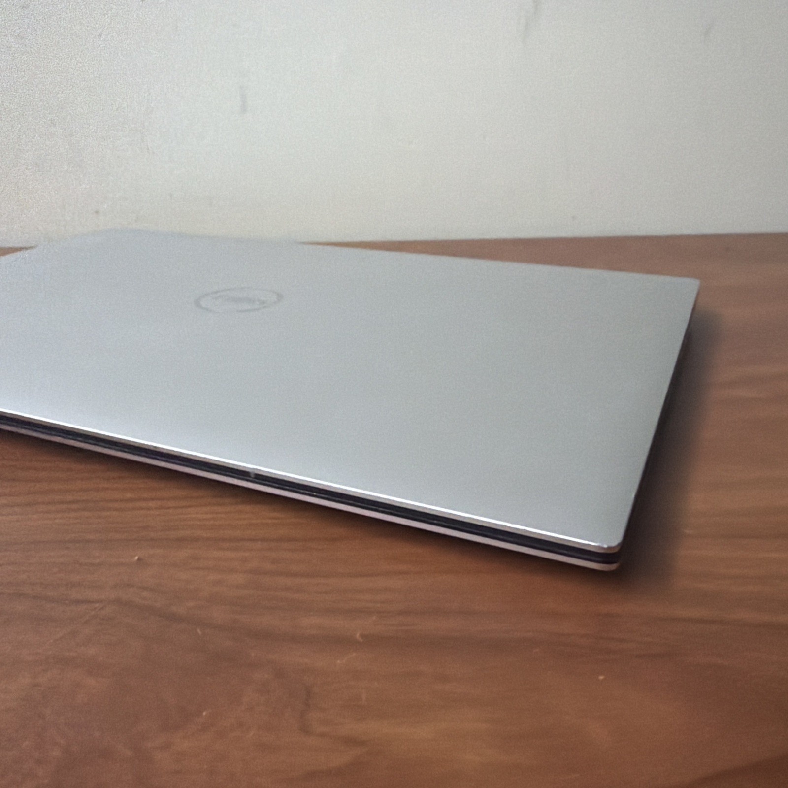 Touchscreen Dell XPS 15 9500 i9-10885H 32GB Ram 512Gb SSD |NVIDIA GTX 1650 Ti 4K